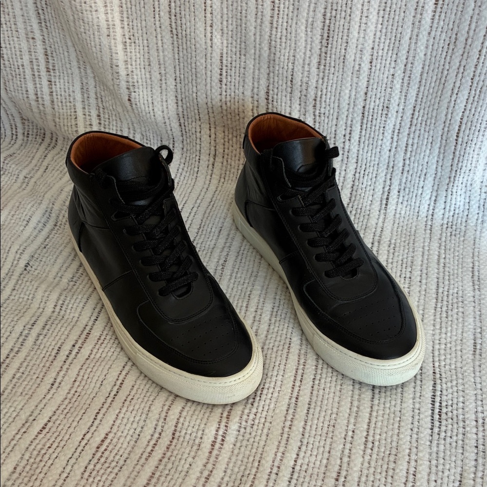 Beckett Siminon Garcia High-Top Sneakers in Black and White. Men's size 10.